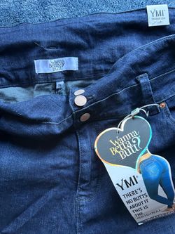 NEW wanna betta butt stretchy blue jeans. Still has tags on. Size 20