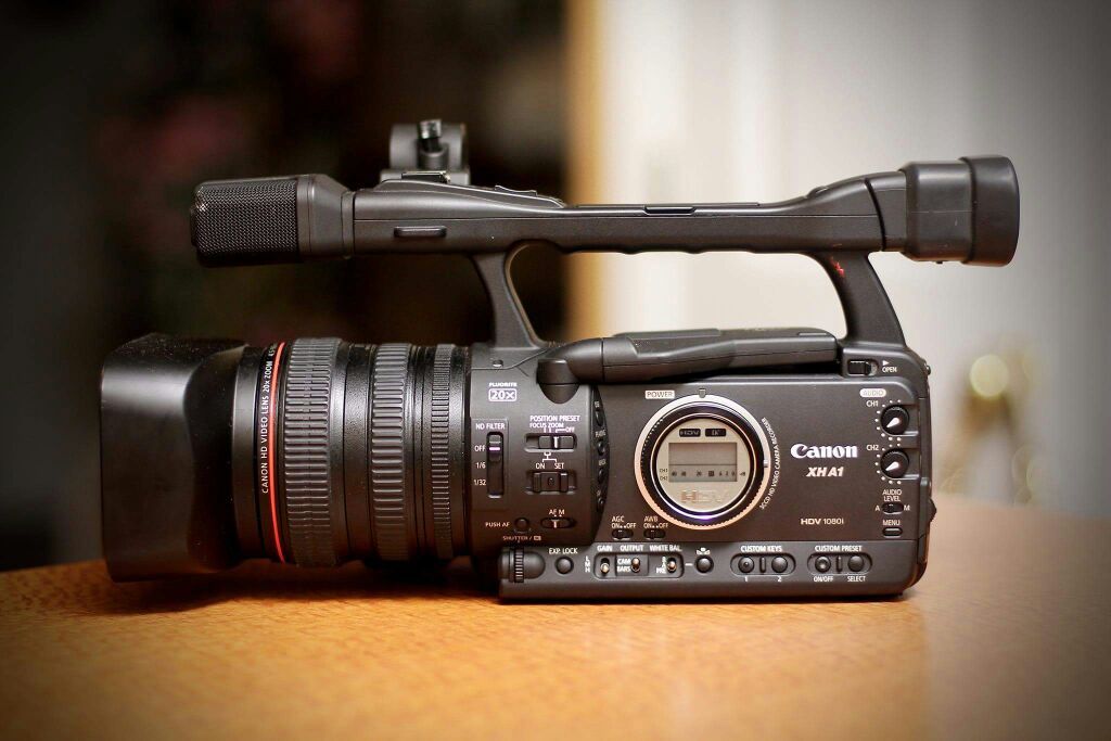 Camcorder/Canon XHA1/HDV