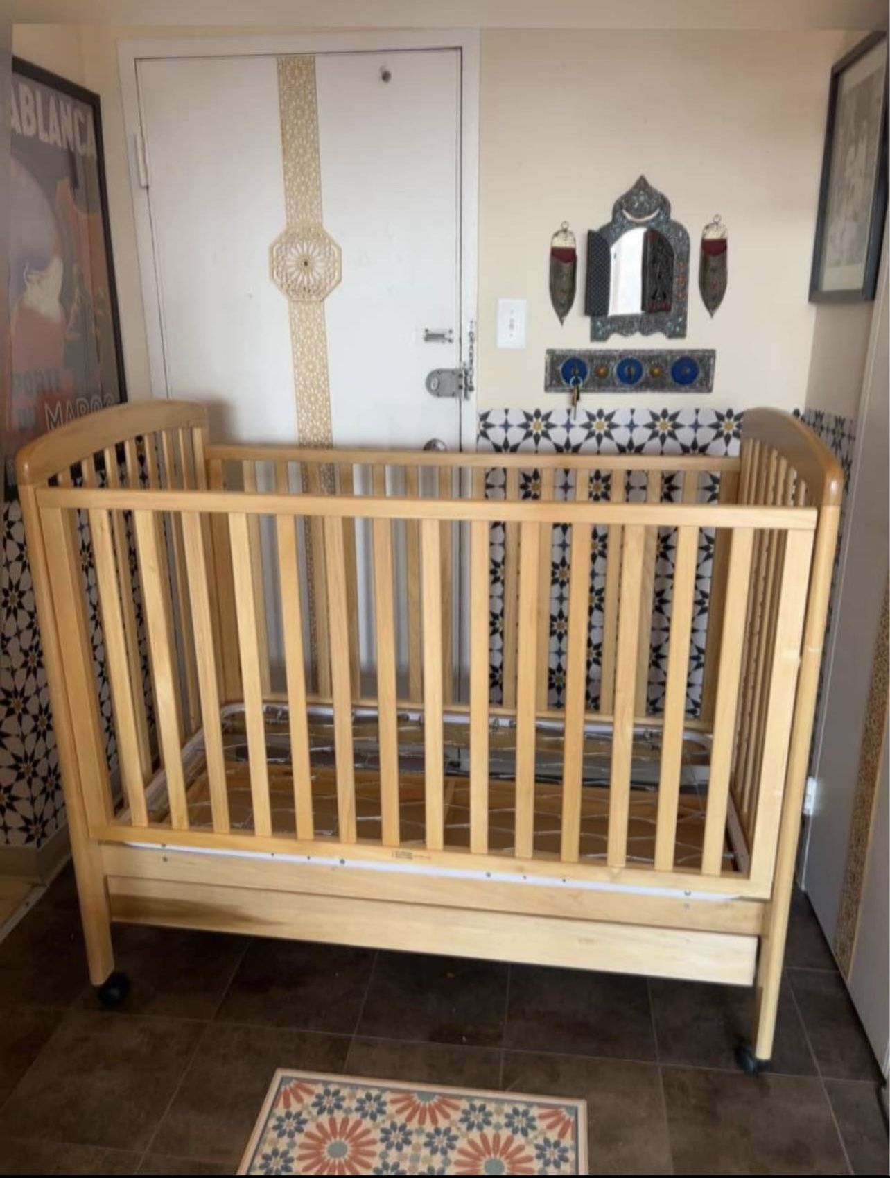 C & T International Rita Bella Crib