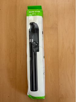 Selfie stick w/ Bluetooth remote