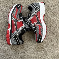 Nike Zoom Vomero 5 Men’s Size 12.5 $75