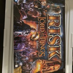 2003 Parker Brothers Lord Of The Rings Risk 