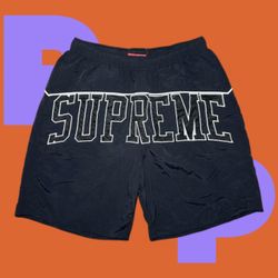 Supreme Arc Water Short (Medium)
