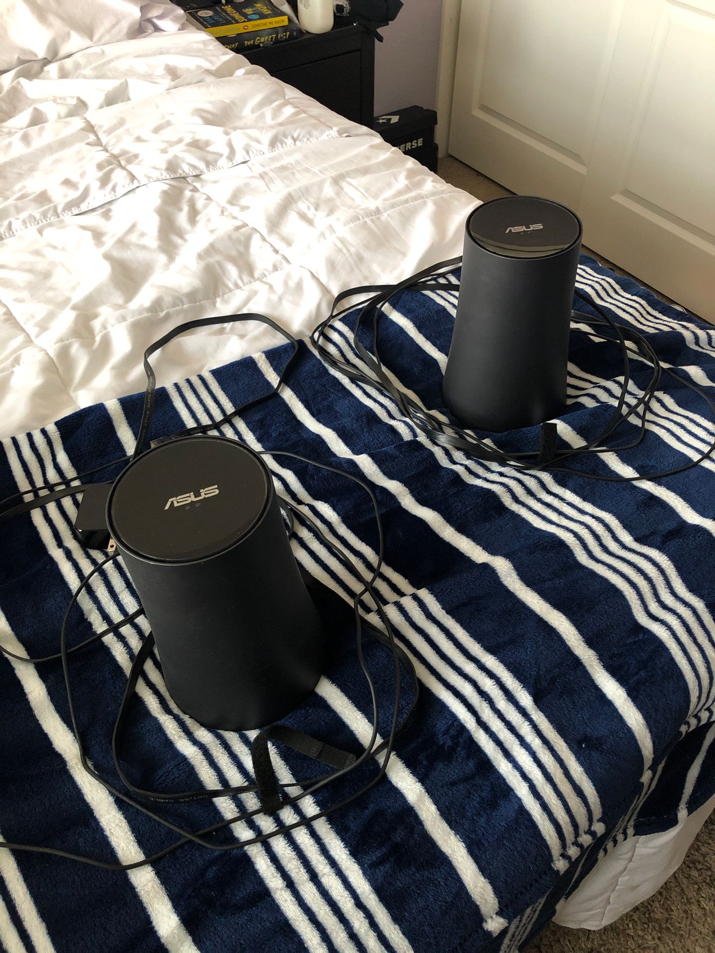 Asus OnHub AC1900 selling two