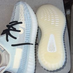 yezzy cloud white☁️