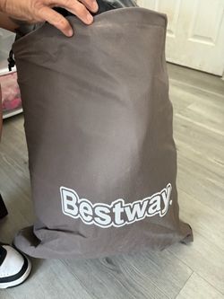 Queen air mattress BRAND NEW