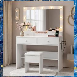 White 31" Vanity With Drawers, Integrated Charging Station, Dimmable Lights And Storage Stool. New. Unassembled In Box
