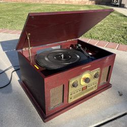 Slyvania Record Player