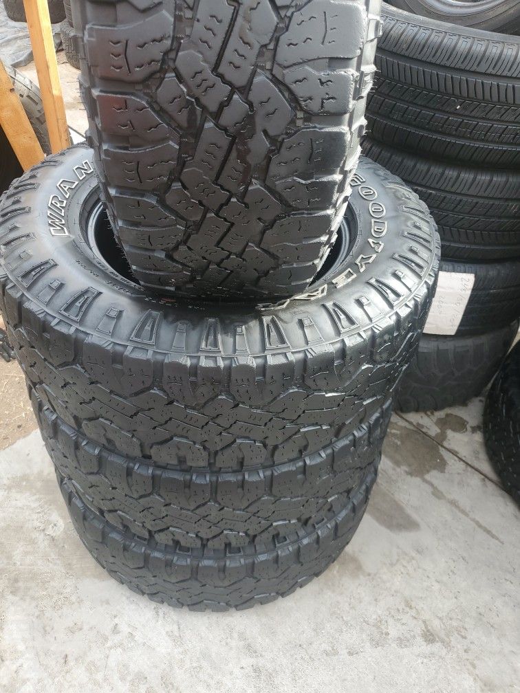 4 TIRES SET 275/70/18 GOODYEAR WRANGLER for Sale in North Las Vegas, NV ...