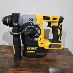 DEWALT XR 1” SDS ROTO HAMMER 