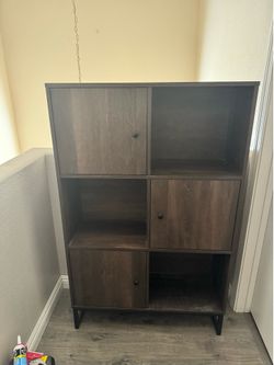 Bookshelf