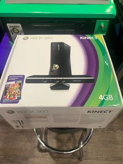 Xbox 360 4GB Kinect Bundle in Box