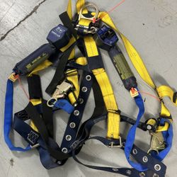 SALA Delta Safety Harness / Arnés de seguridad
