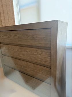 Bedroom dresser chest