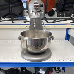 Kitchen-Aid Mixer
