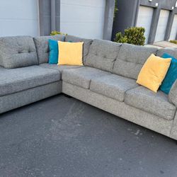 Gray Sectional Couch!!