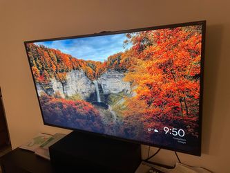 Samsung Large Flat Screen Smart TV
