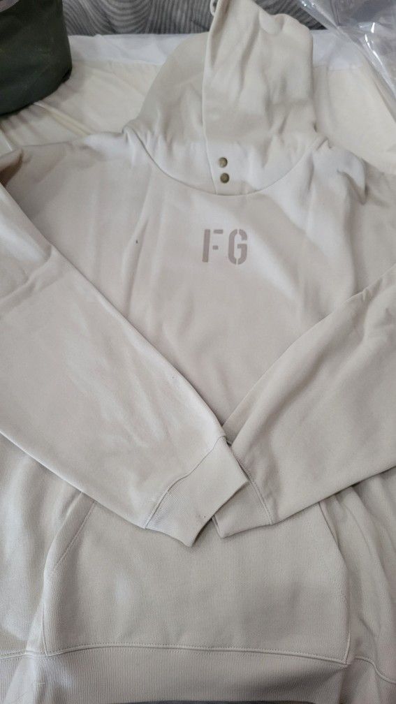 Men Hooded Sweatshirt 