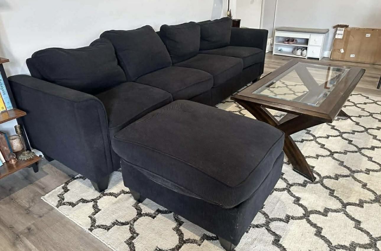 Nice Conditioned Black Couch Set