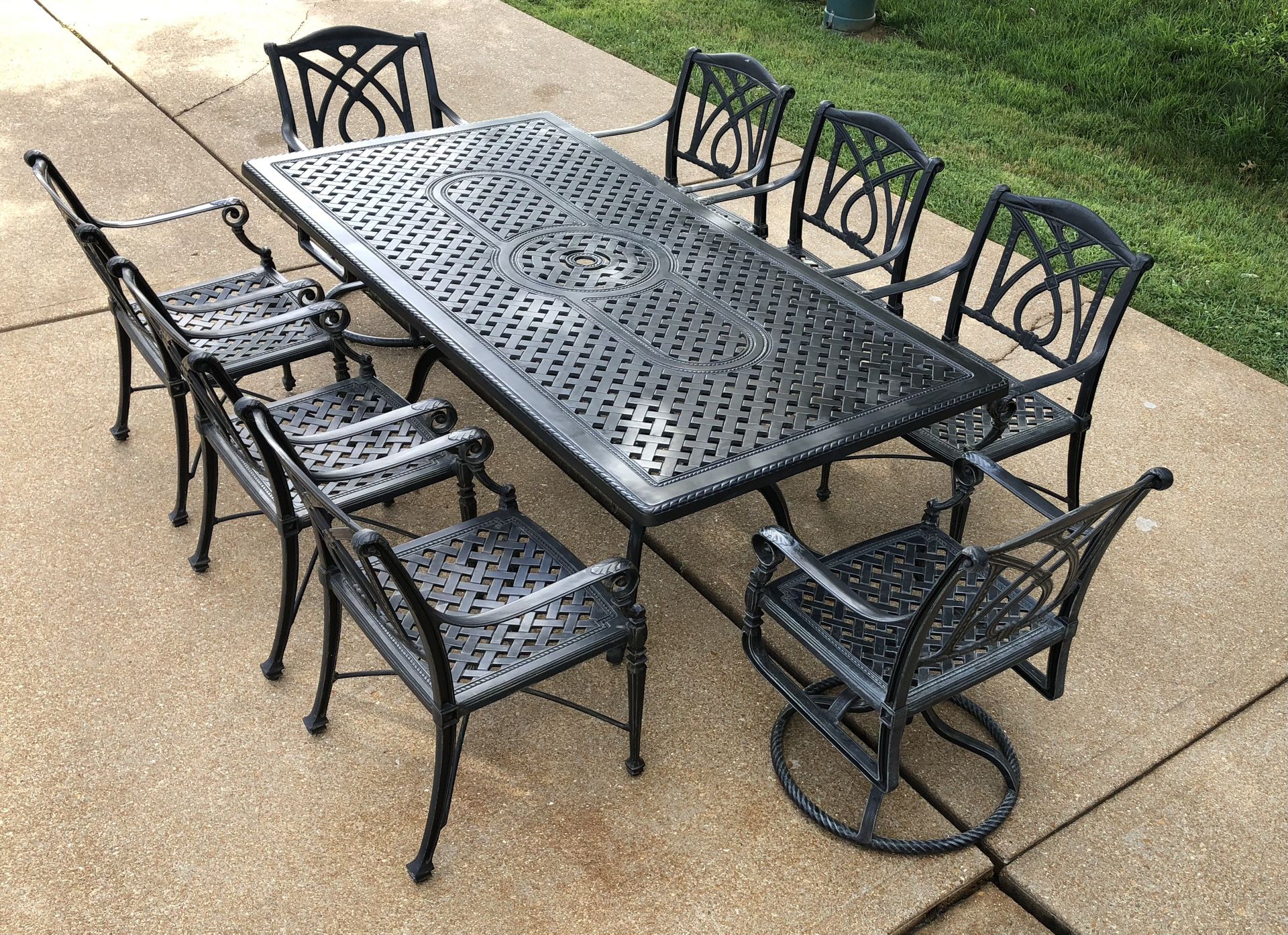 Gensun Grand Terrace 8 Seater Outdoor Patio Furniture Heavy Cast Aluminum Dining Set-86in 130lb Table