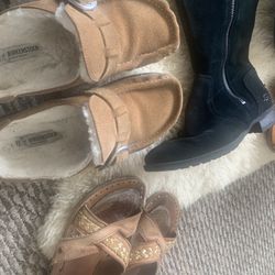Women’s Shoes Size 5, 5.5, 6 - UGGs, Birkenstock, Roxy