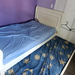 Twin Day Bed With Trundle