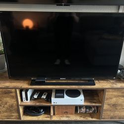 Sony 40 Inch TV + Roku