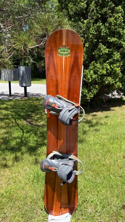 Rare Classic Arbor Hawaiian Koa Wood Snowboard with Bindings