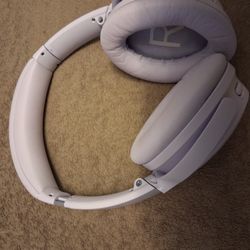 Bose QC 45 Headphones 115 Dlls.