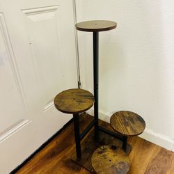 4 Tier Wood Flower Plant Stand Size 28" Tall NEW CONDITION