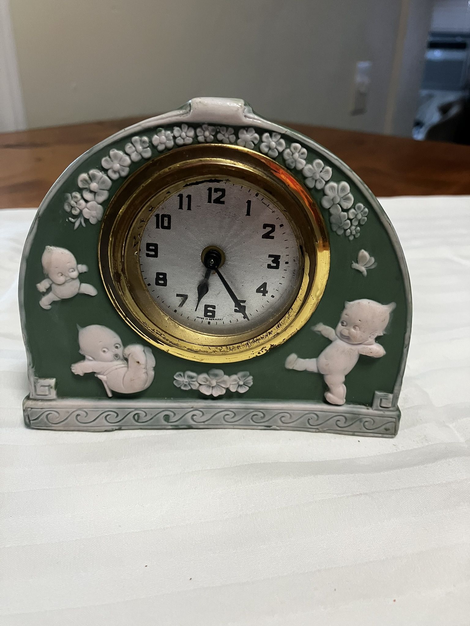 Jasperware Kewpie Clock