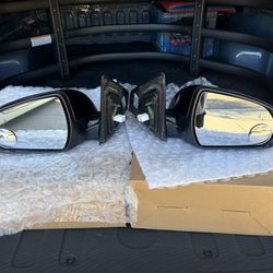 2017 Hyundai Elantra Power Side Mirrors With Blind Spot Detection 