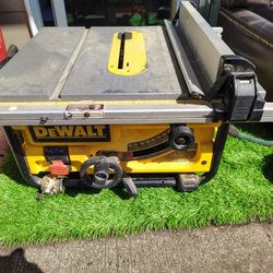 DW745 DeWalt Table Saw