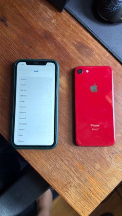 iphone xr and 8
