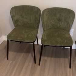 2 Dining Chairs 