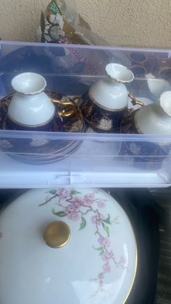 "Selling a variety of kitchenware and more. First come, first served! Crystal items, essential household goods, fine china, and decorative vases avail