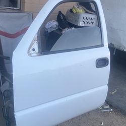Chevy Silverado 2003, driver door