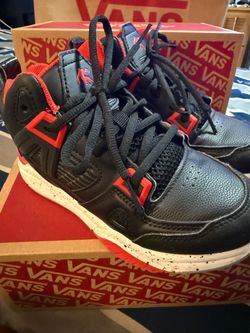 And 1 Little Kids size 13 - Black & Red
