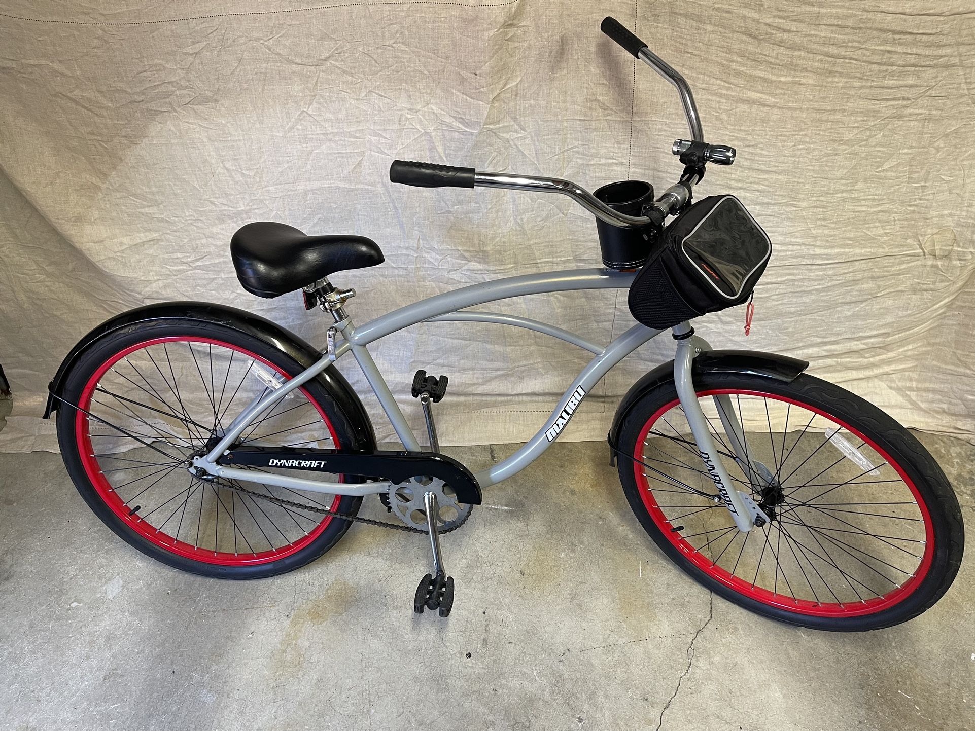 26" Dynacraft Malibu Beach Cruiser Bike 