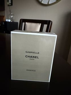Chanel perfume new in case