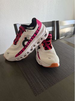 Size 9.5 de hombre  No tienen la caja