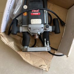 Plunge Router