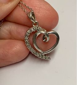 925 Sterling Silver Diamond Open Heart Pendant Necklace 18”