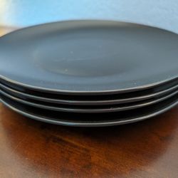 4 Matte Black Plates