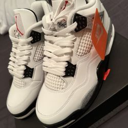 Jordan Retro 4’s 