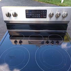 Frigidaire Gallery Series Electric Oven
