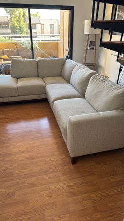 Sectional couch