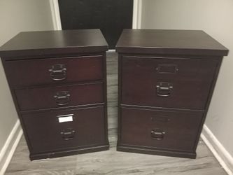 2 Beautiful night stands