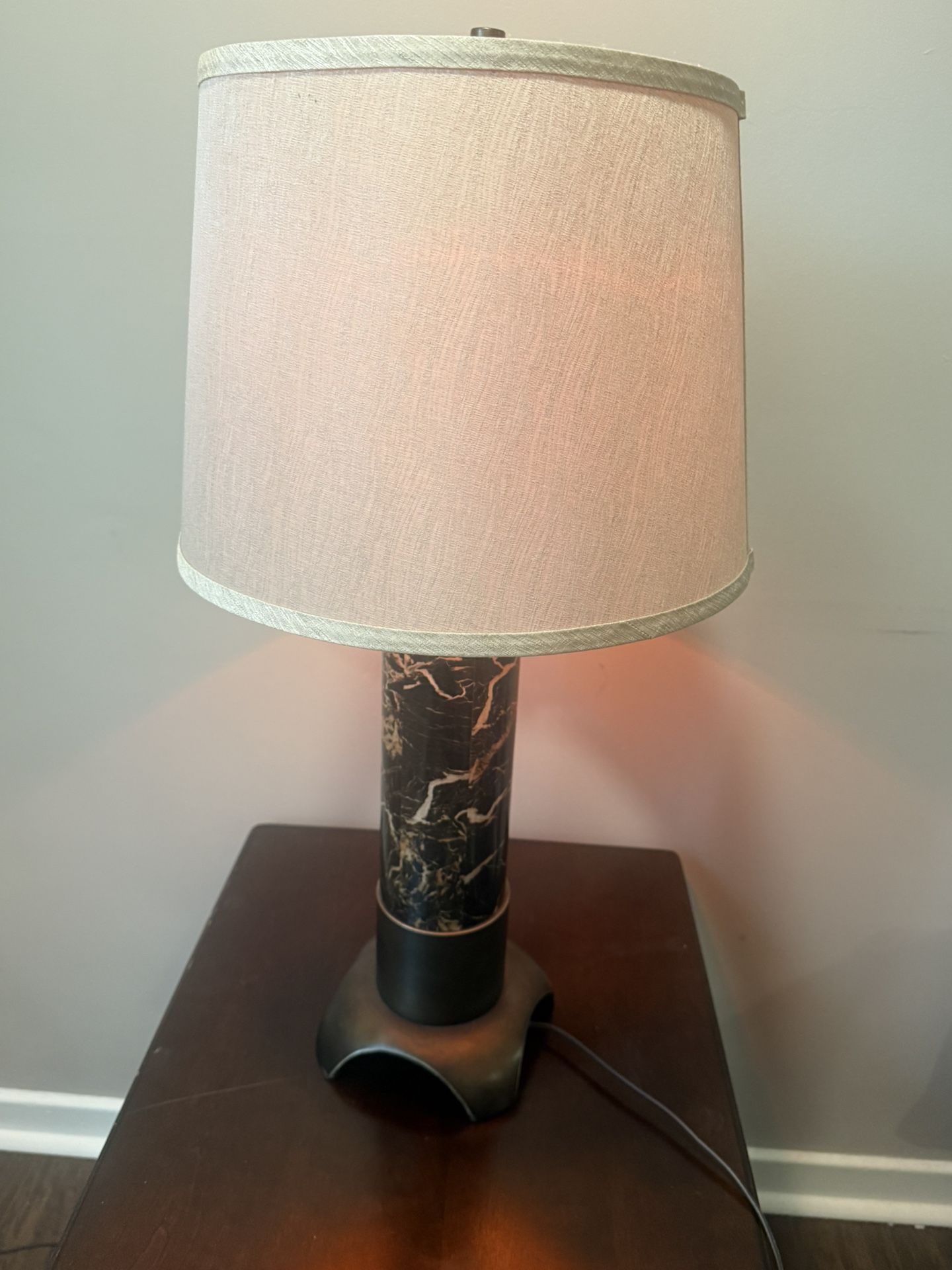 Nightstand/ Lamp
