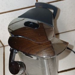 Hamilton Beach Electric Can Opener. 